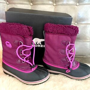 Sorel Yoot Pac Nylon Youth Sz 4 Winter Snow Boots Unisex with Box Purple